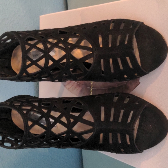 INC Cage Suede Stiletto Pump - Picture 2 of 4